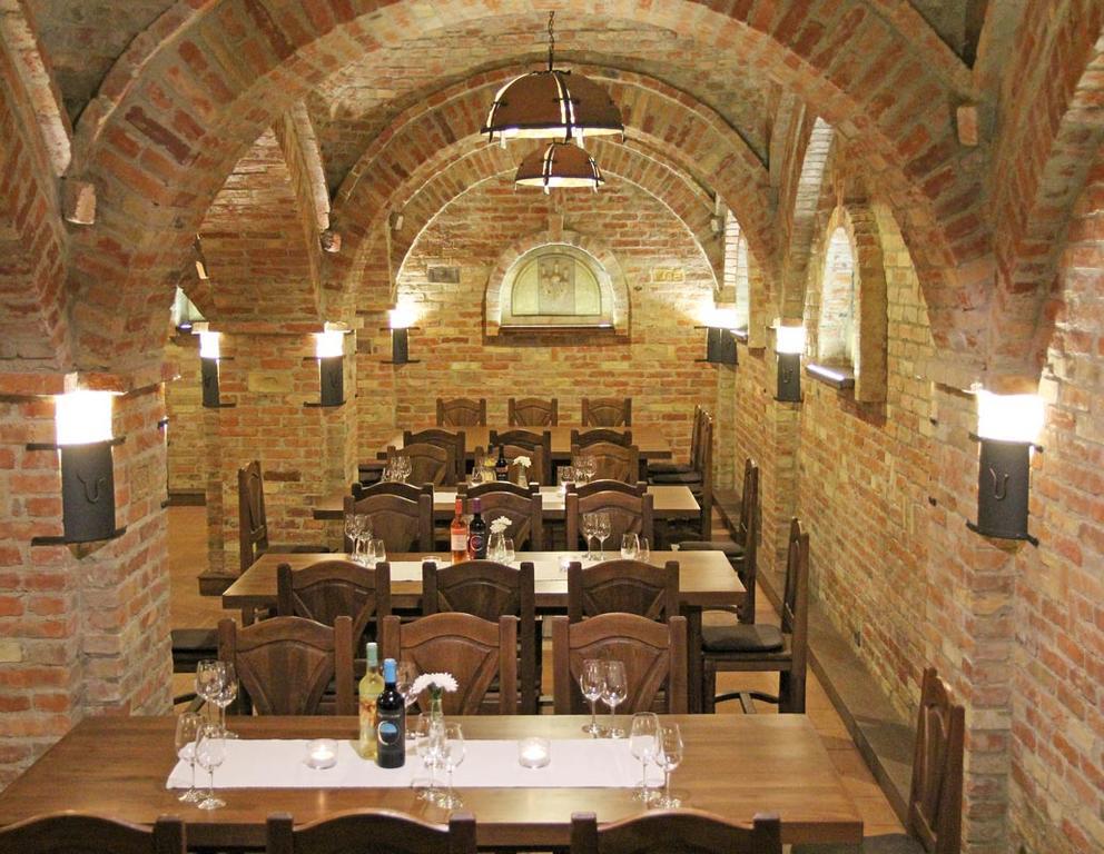 Penzión Kállai a Vináreň Filakovo Exterior foto